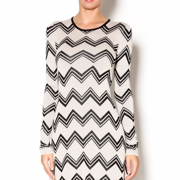 BCBG - Picture 2 of 4